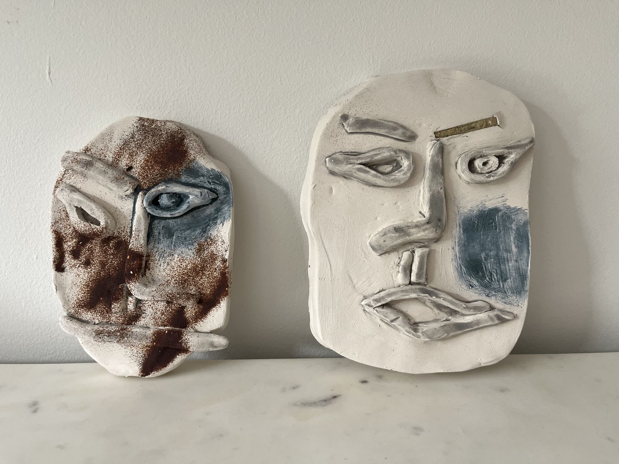 Les Légères, Bas-relief, bisque earthenware and oxides