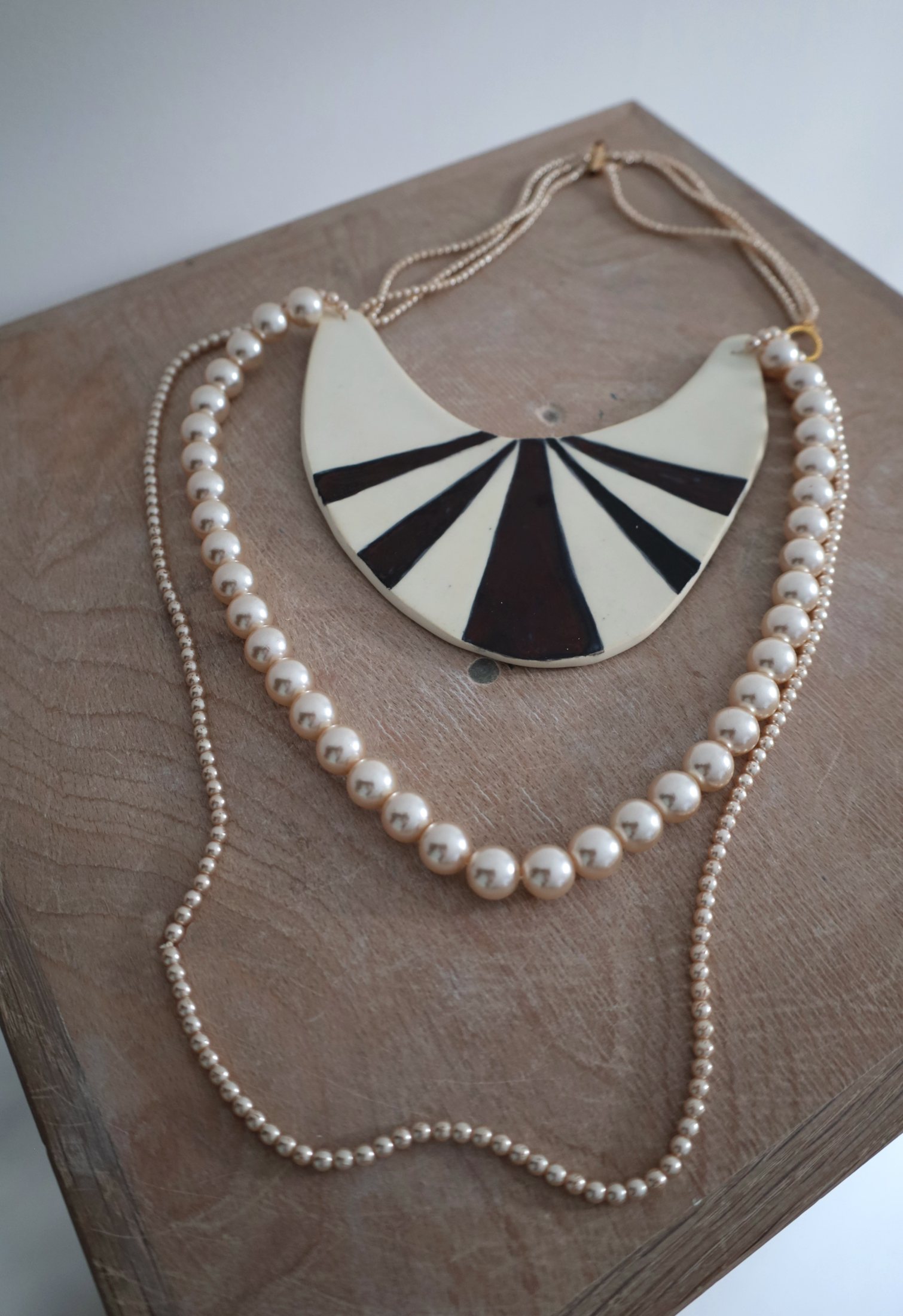 Totem & Tribal, Ceramic jewellery, still life